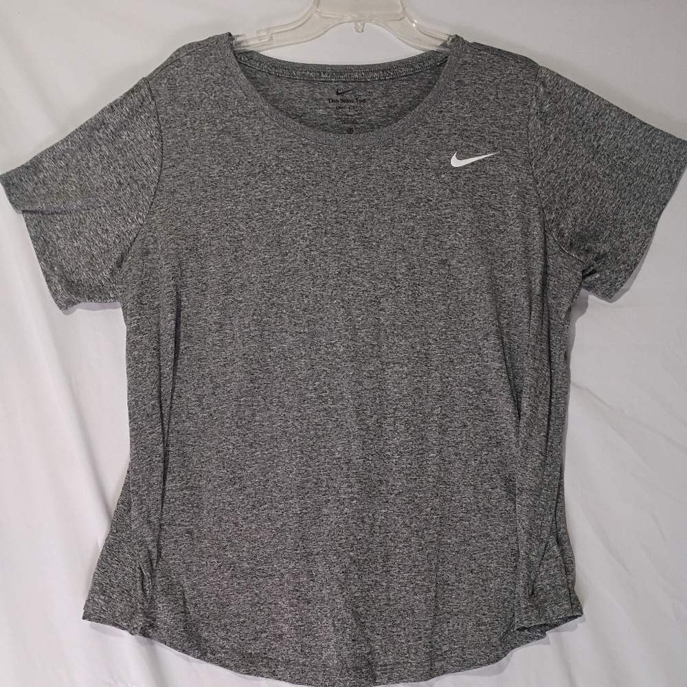 Nike Dri-Fit Gray Short Sleeve Women’s Training Tee | Size XXL